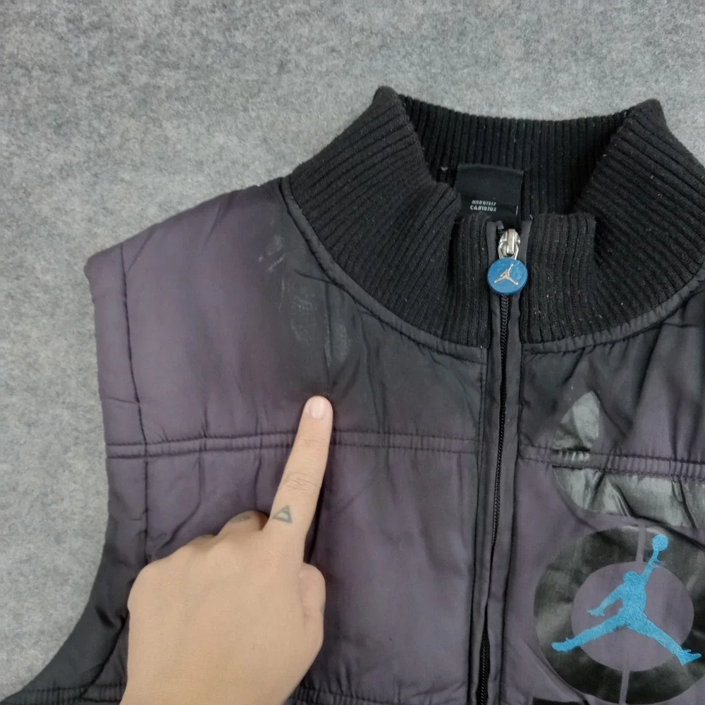Jordan Vest Youth XL Black Blue Quilted Zip Sleeveless Jumpman Patch Logo Puffer